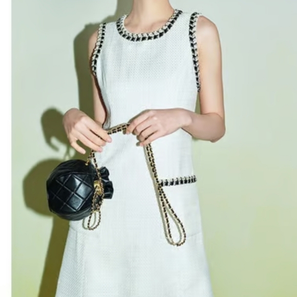 Commense Midi Dress - Picture 2 of 13